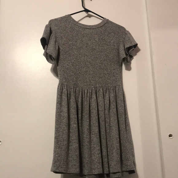 Kids gray dress with ruffle sleeves - Picture 2 of 3